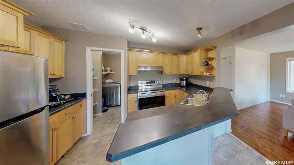 7058 Wascana Cove Drive Regina SK S4V 3E9
