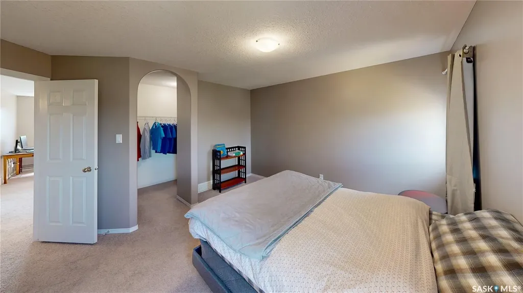 7058 Wascana Cove Drive Regina SK S4V 3E9