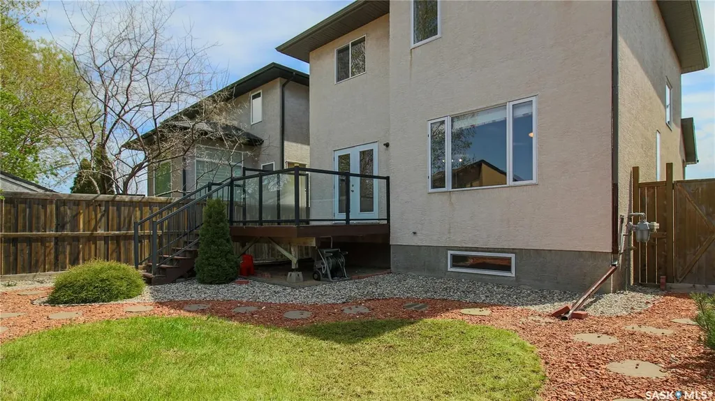 7058 Wascana Cove Drive Regina SK S4V 3E9