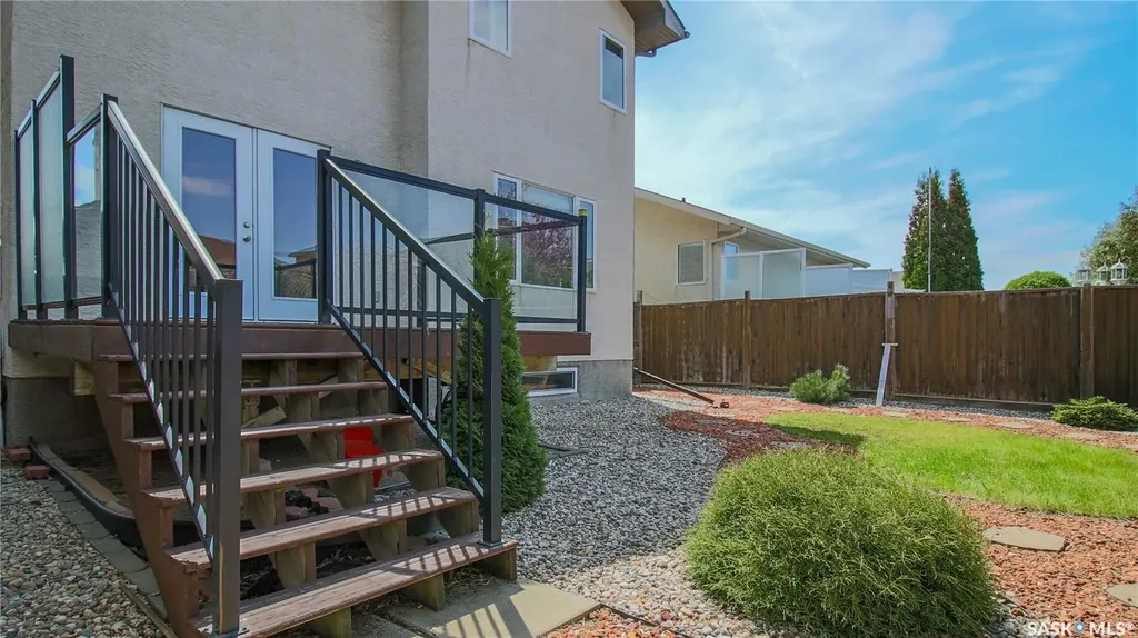 7058 Wascana Cove Drive Regina SK S4V 3E9
