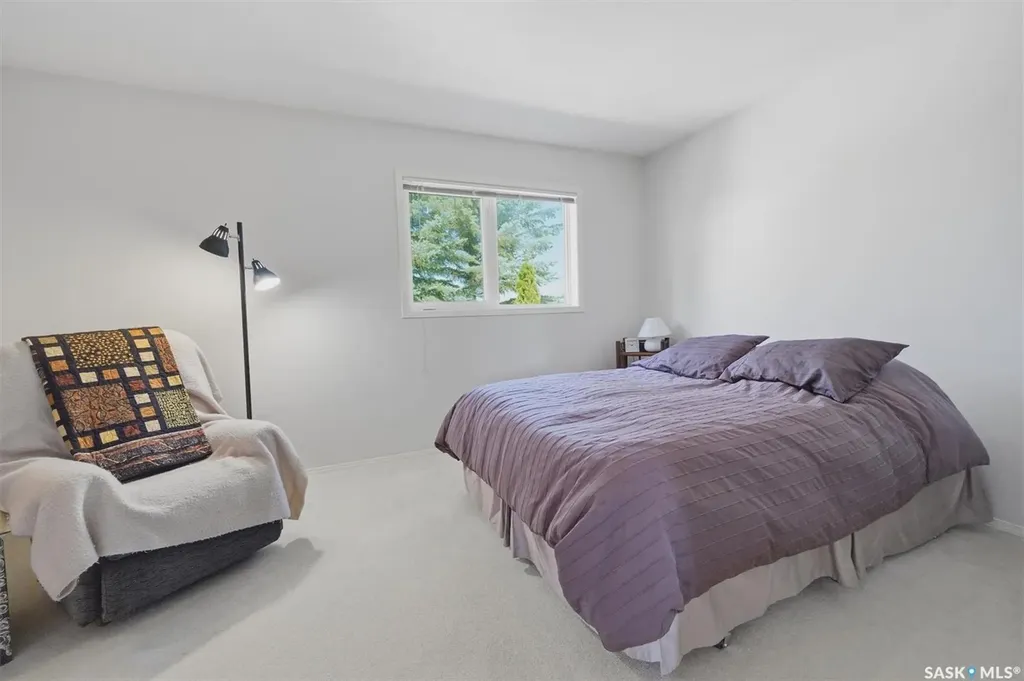 615 Mcwillie Avenue Saskatoon SK S7S 1J4