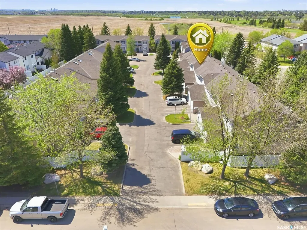 615 Mcwillie Avenue Saskatoon SK S7S 1J4