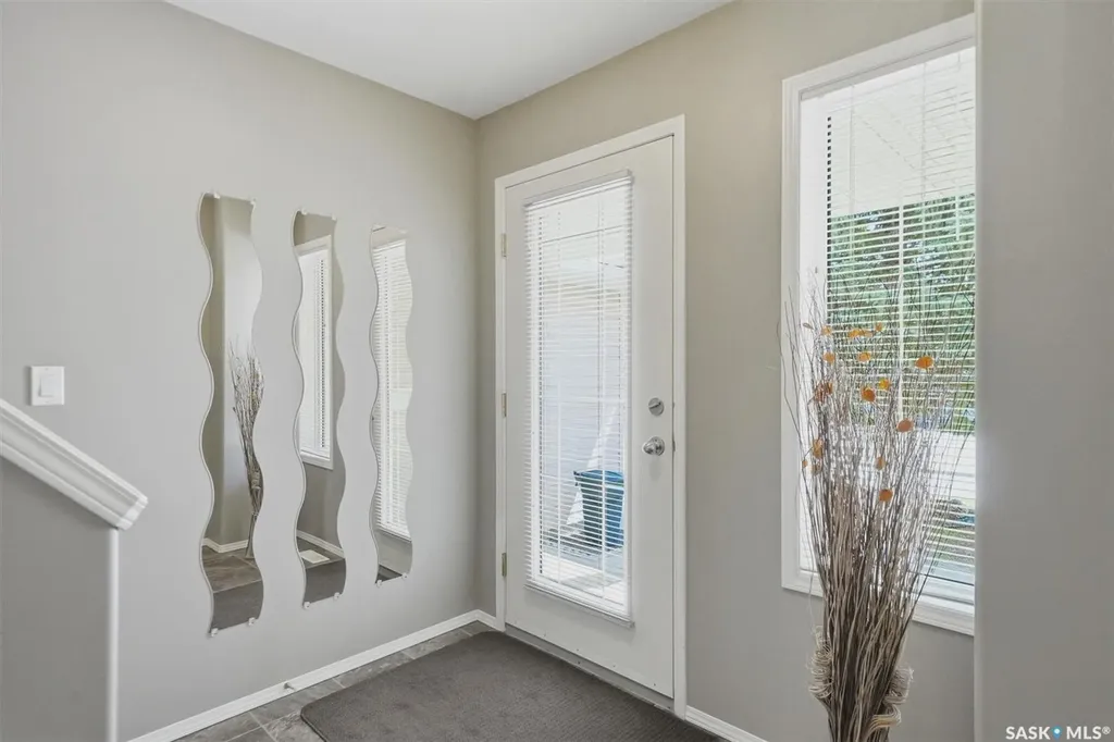 615 Mcwillie Avenue Saskatoon SK S7S 1J4