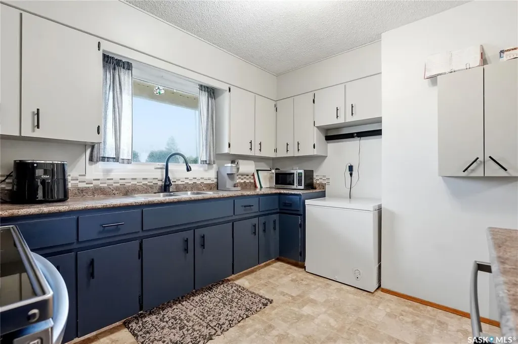 742 Mccormack Road Saskatoon SK S7M 4Z9