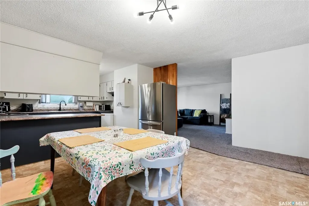 742 Mccormack Road Saskatoon SK S7M 4Z9