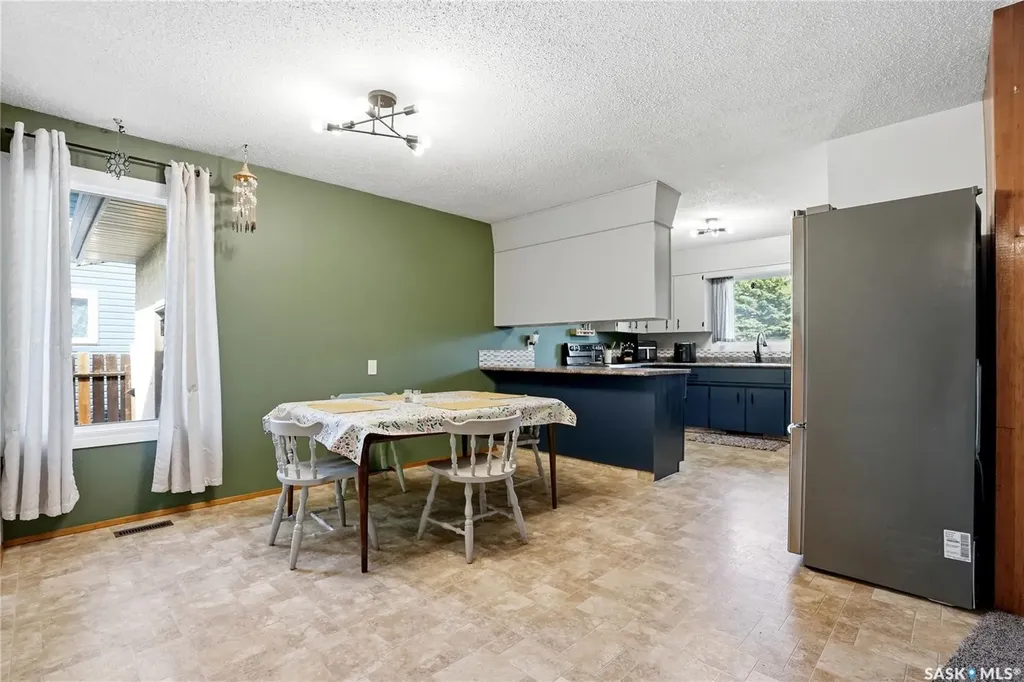 742 Mccormack Road Saskatoon SK S7M 4Z9