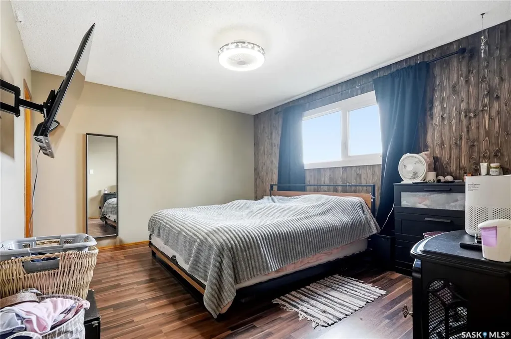 742 Mccormack Road Saskatoon SK S7M 4Z9