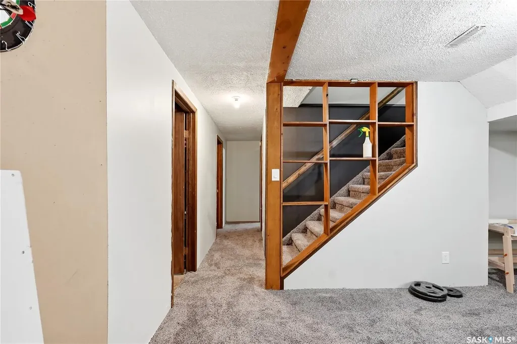 742 Mccormack Road Saskatoon SK S7M 4Z9