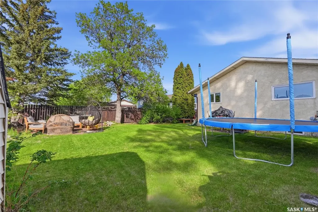 742 Mccormack Road Saskatoon SK S7M 4Z9