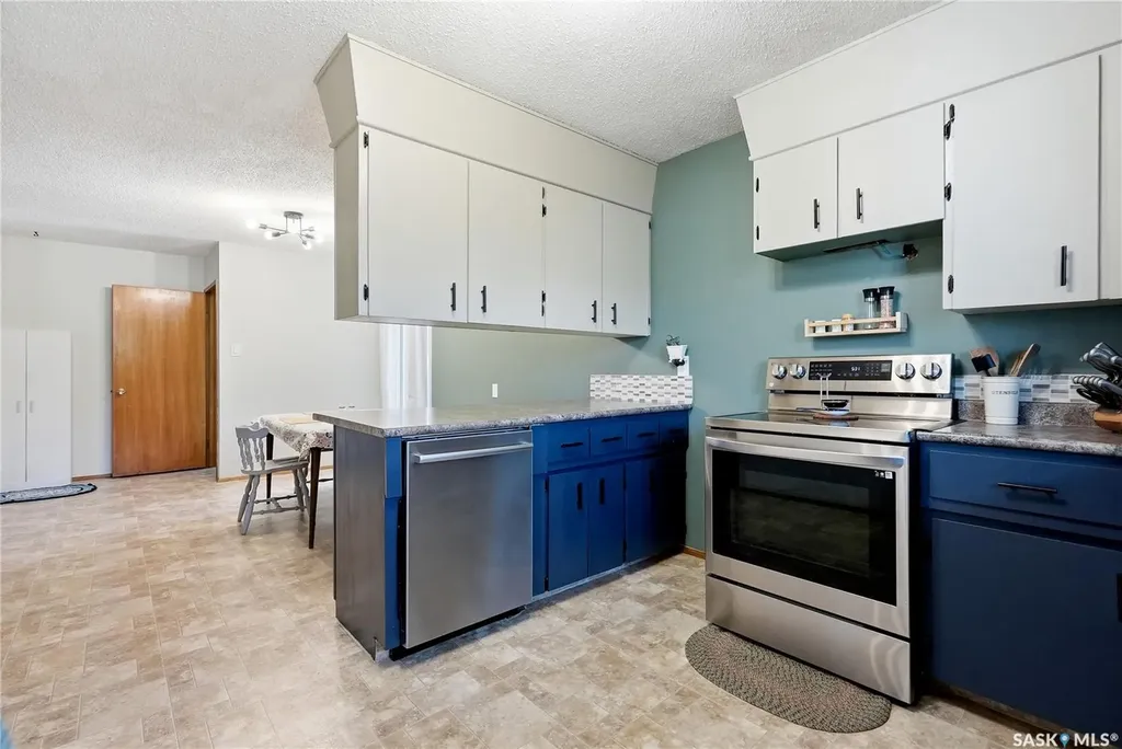 742 Mccormack Road Saskatoon SK S7M 4Z9