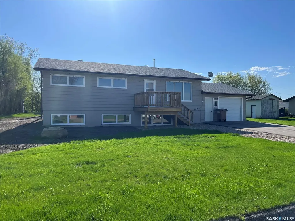 42 6th Street NE Wadena SK S0A 4J0