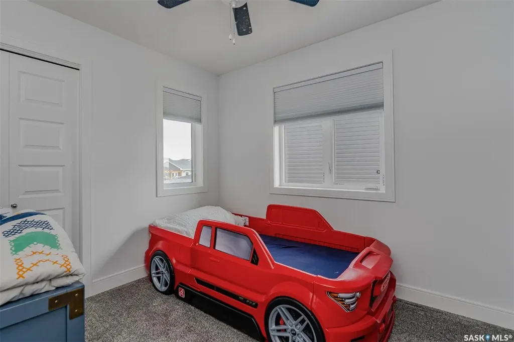 335 Hassard Close Saskatoon SK S7L 4Y7
