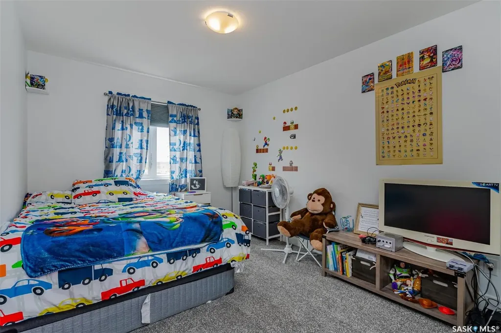 335 Hassard Close Saskatoon SK S7L 4Y7