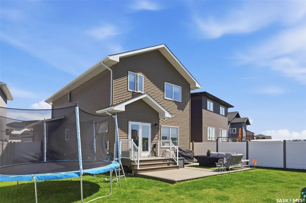 335 Hassard Close Saskatoon SK S7L 4Y7