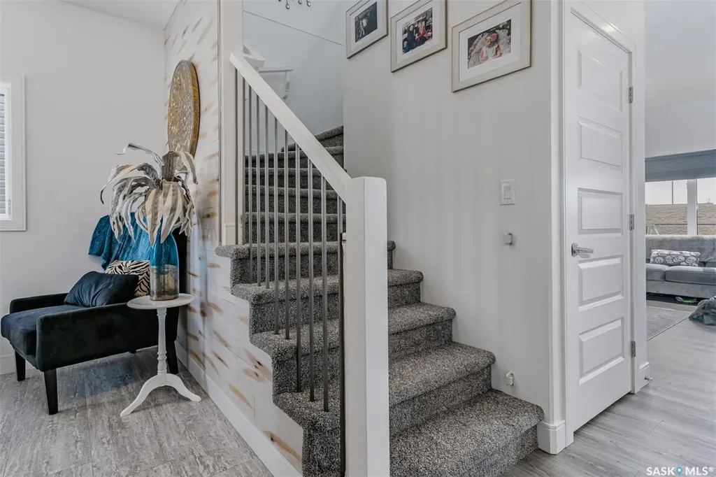 335 Hassard Close Saskatoon SK S7L 4Y7