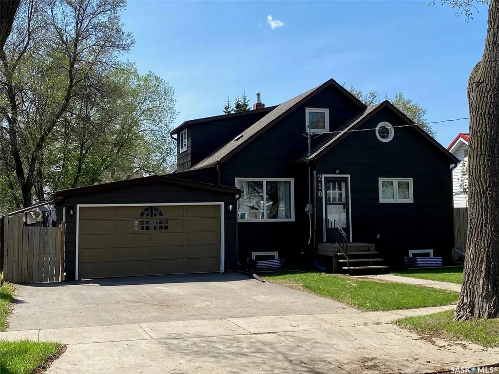 210 First Avenue Yorkton SK S3N 1K2