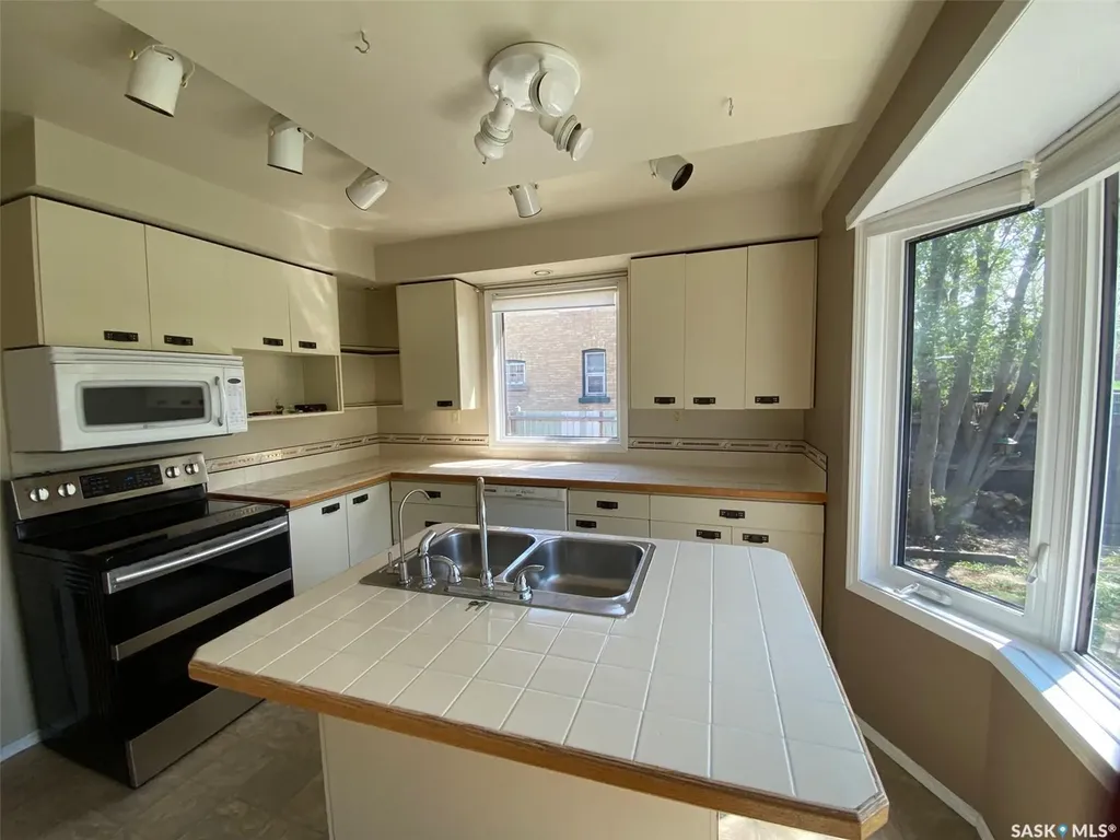 210 First Avenue Yorkton SK S3N 1K2