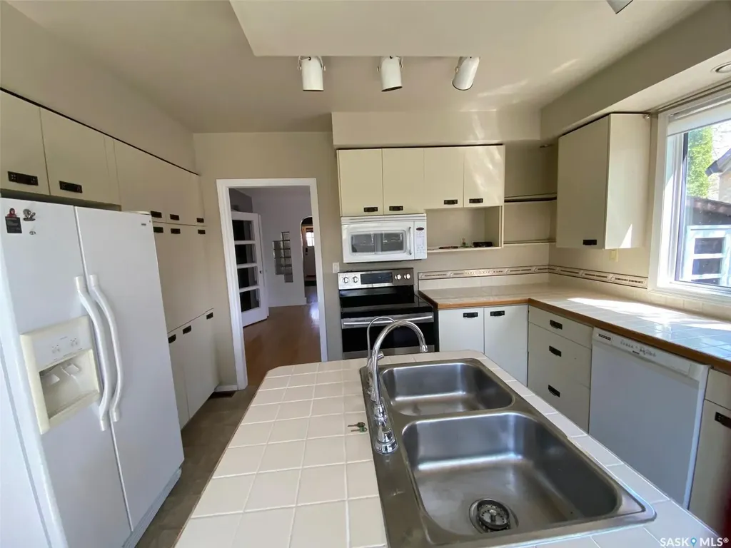 210 First Avenue Yorkton SK S3N 1K2