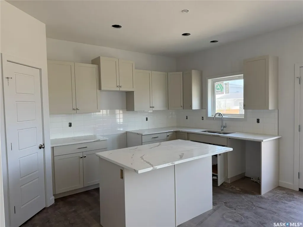 327 Cowessess Road Saskatoon SK S7V 1Y4