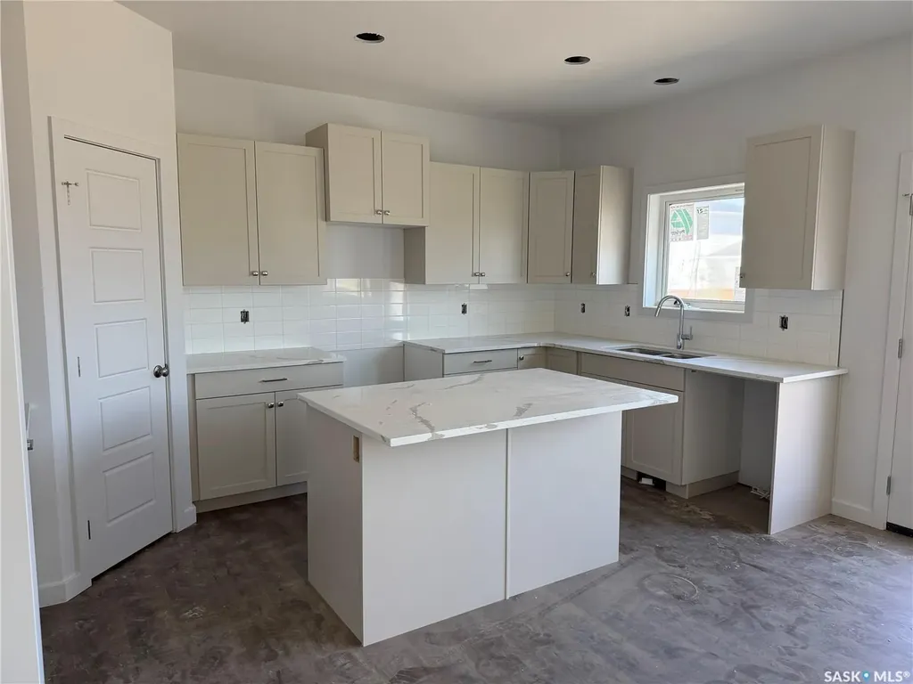 327 Cowessess Road Saskatoon SK S7V 1Y4