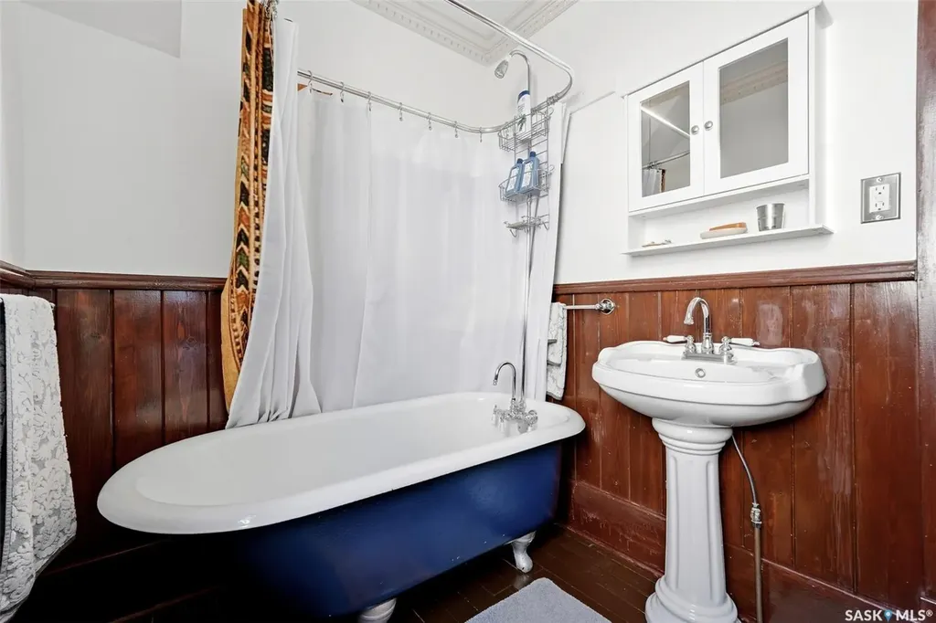 2035 Robinson Street Regina SK S4T 2P6