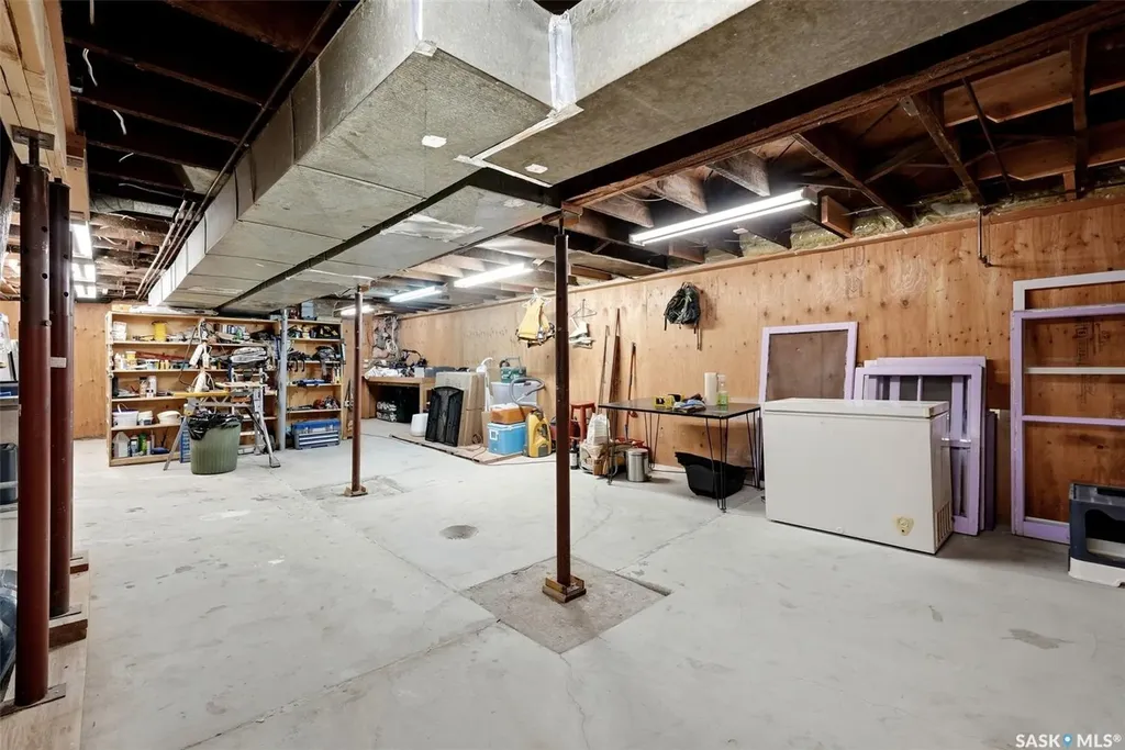 2035 Robinson Street Regina SK S4T 2P6
