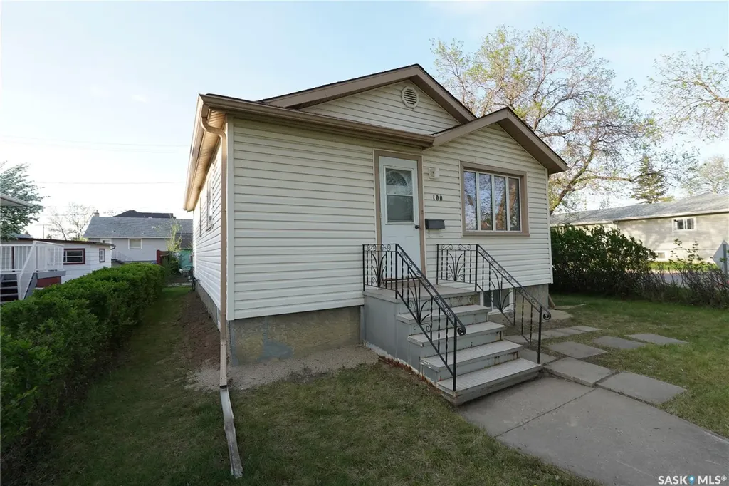 100 Broadway Avenue Regina SK S4N 1B1