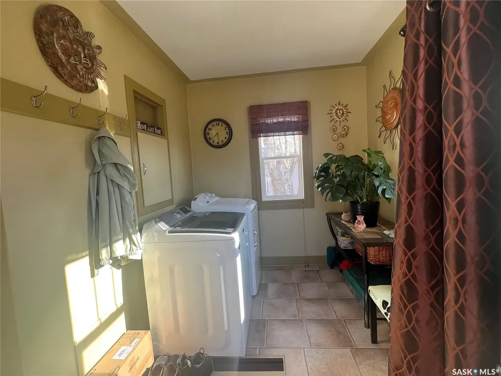 630 Main Street Esterhazy SK S0A 0X0