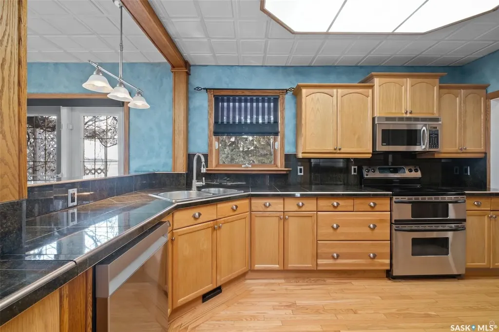 1027 4th Street E Prince Albert SK S6V 0L1