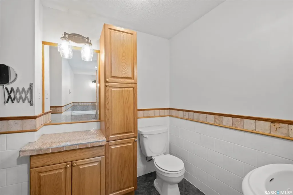 1027 4th Street E Prince Albert SK S6V 0L1