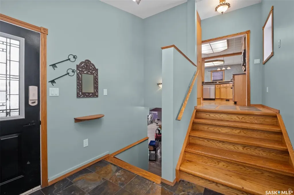 1027 4th Street E Prince Albert SK S6V 0L1