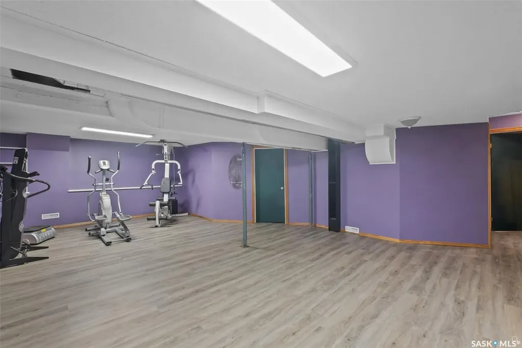 1027 4th Street E Prince Albert SK S6V 0L1