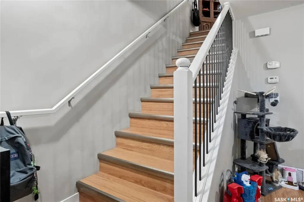 753 Rae Street Regina SK S4T 2B1