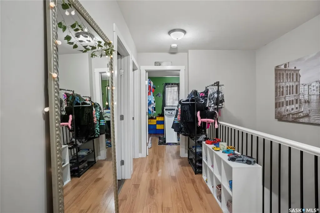 753 Rae Street Regina SK S4T 2B1