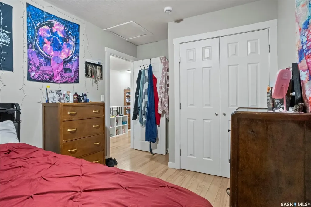 753 Rae Street Regina SK S4T 2B1