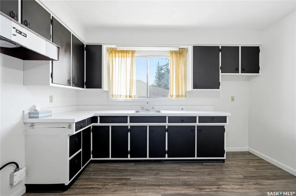 1901 William Avenue Saskatoon SK S7J 1A1