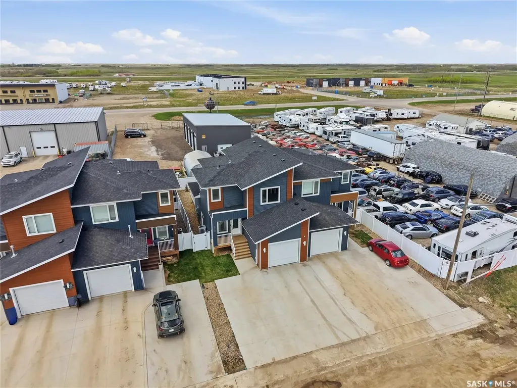 812 1st Avenue N Martensville SK S0K 2T2