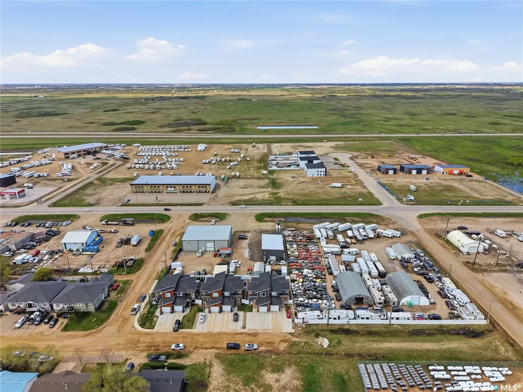 812 1st Avenue N Martensville SK S0K 2T2