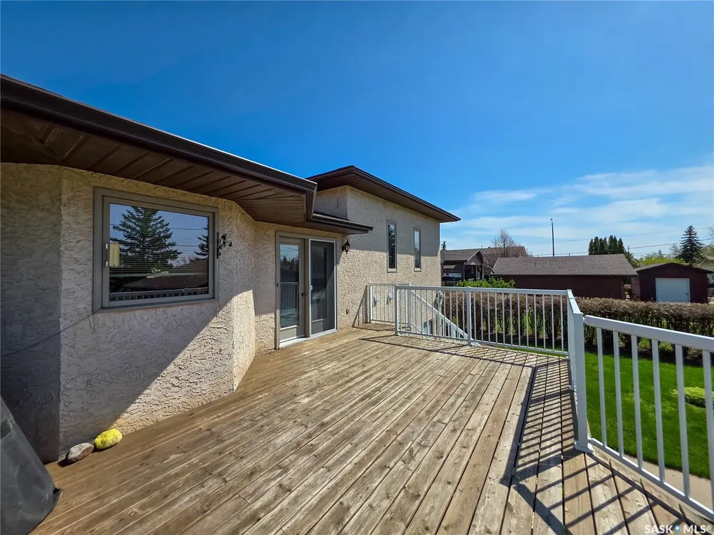 691 10th Avenue W Melville SK S0A 2P0