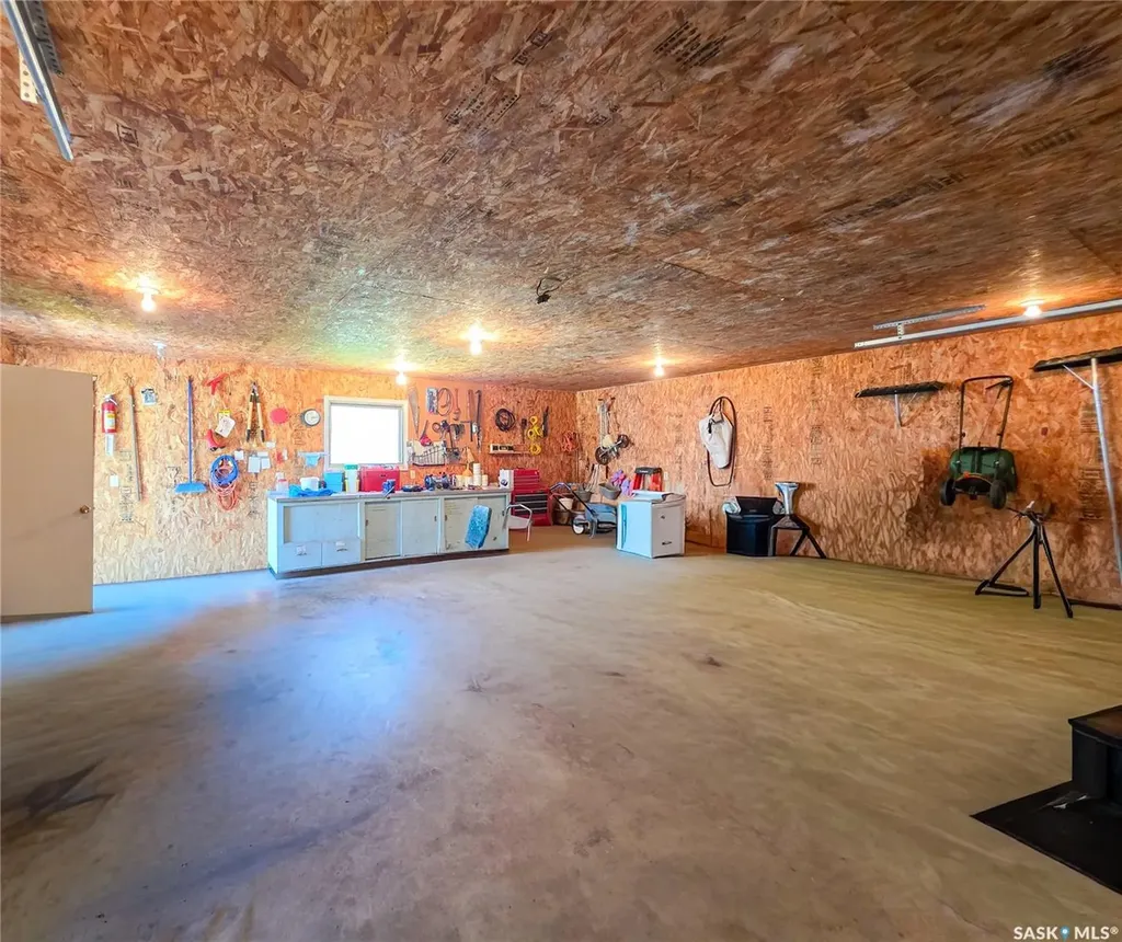 691 10th Avenue W Melville SK S0A 2P0