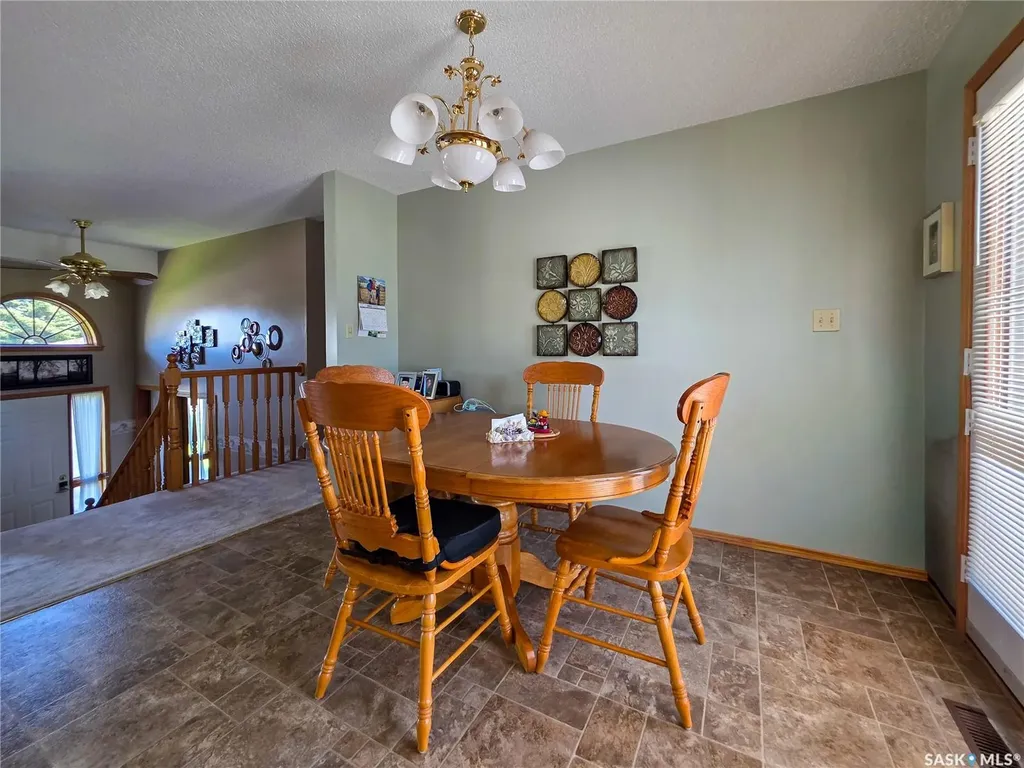 691 10th Avenue W Melville SK S0A 2P0