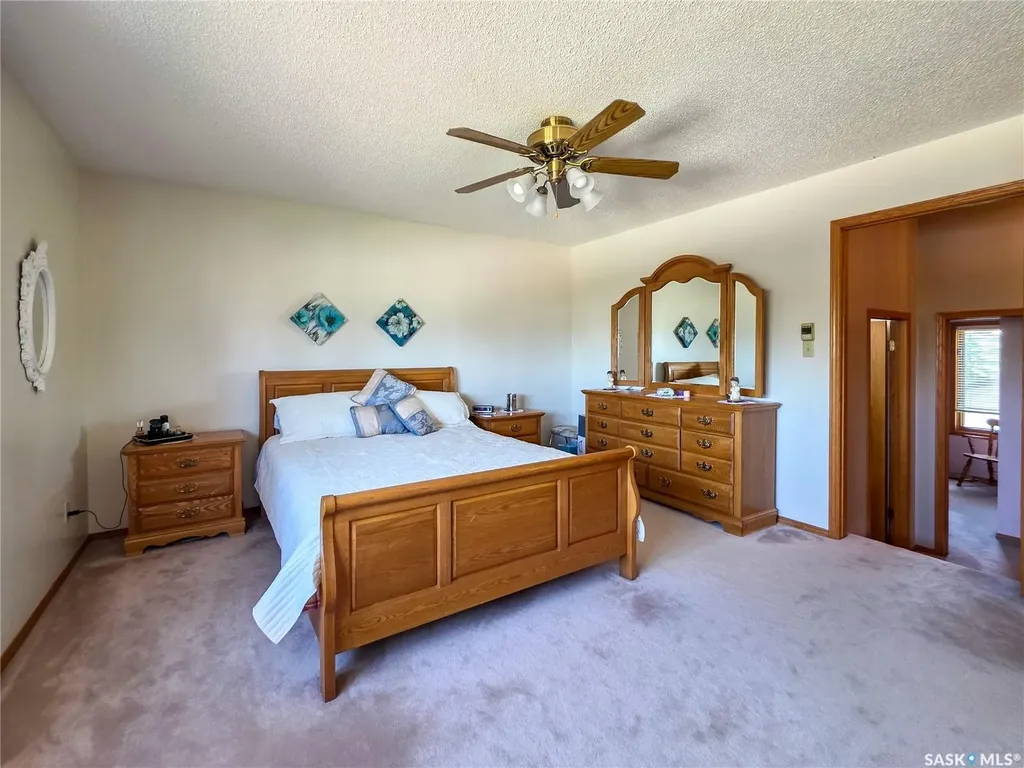 691 10th Avenue W Melville SK S0A 2P0