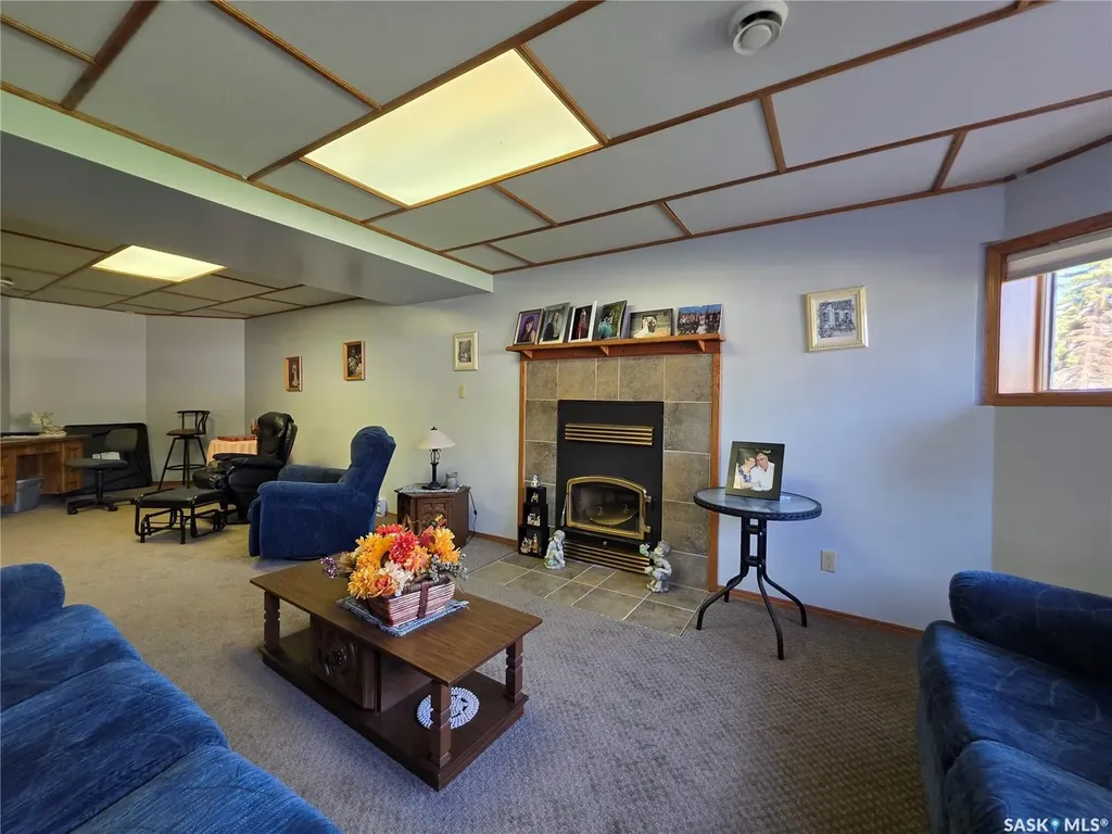 691 10th Avenue W Melville SK S0A 2P0