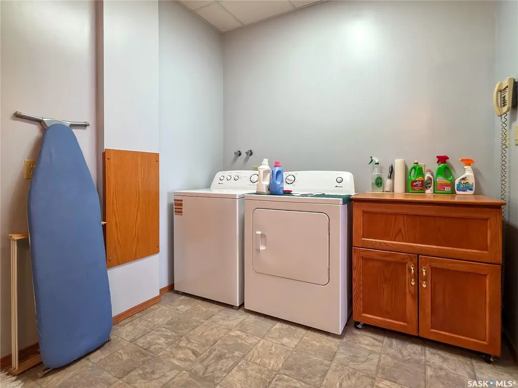 691 10th Avenue W Melville SK S0A 2P0