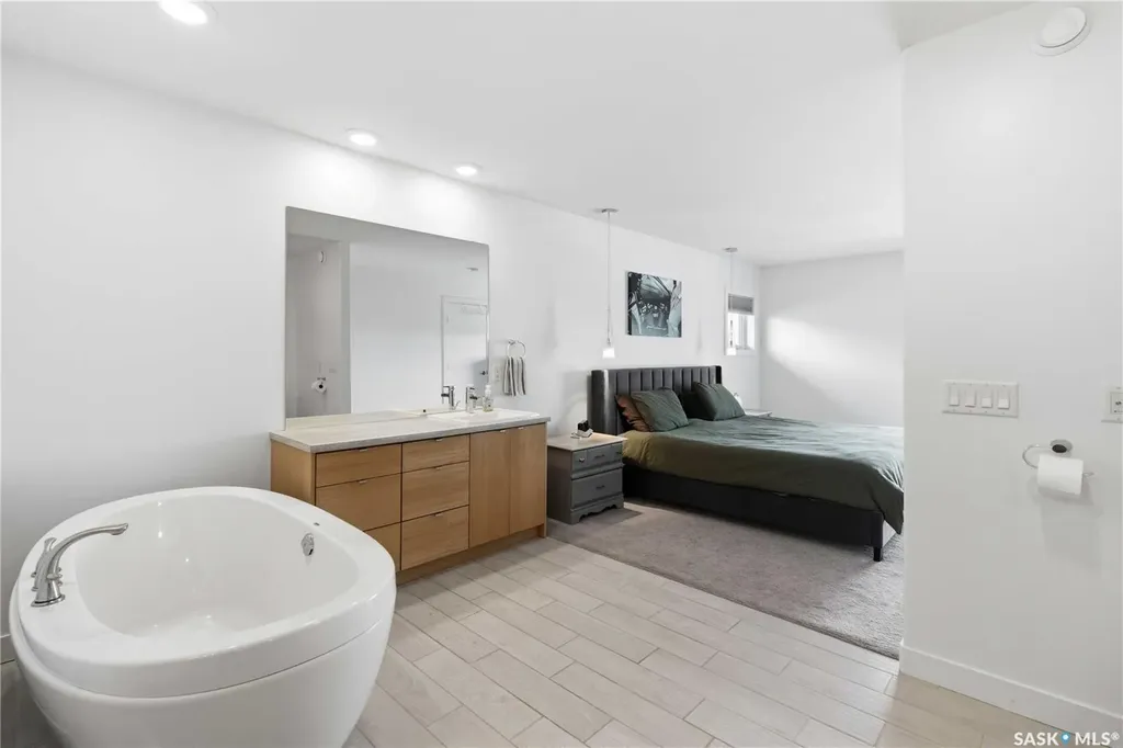 19 Pape Drive Humboldt Rm No. 370 SK S0K 2A0