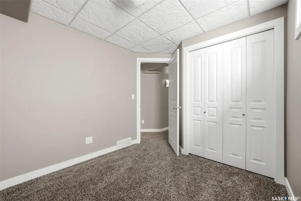 3354 Green Moss Lane Regina SK S4V 1P2