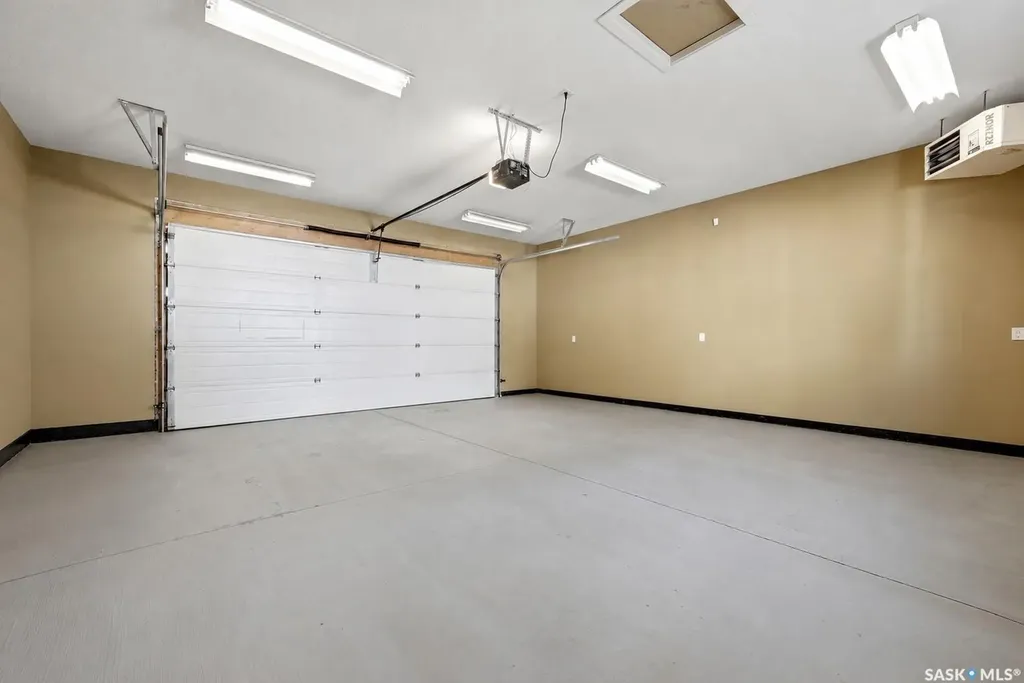 3354 Green Moss Lane Regina SK S4V 1P2