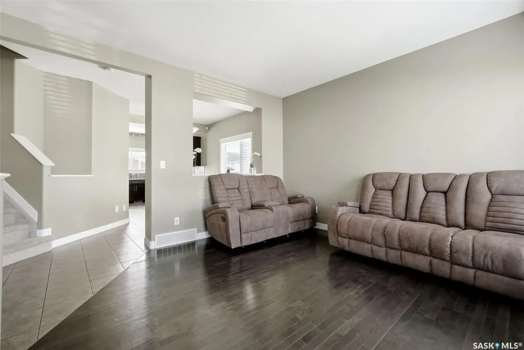 3354 Green Moss Lane Regina SK S4V 1P2