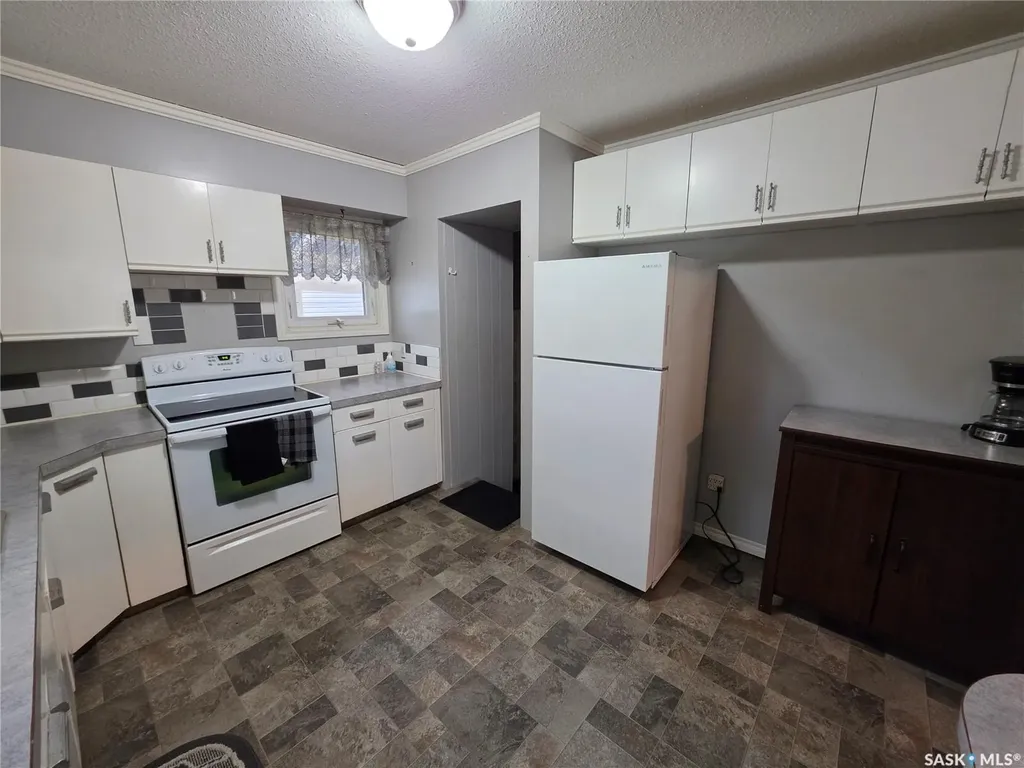 235 2nd Avenue E Unity SK S0K 4L0