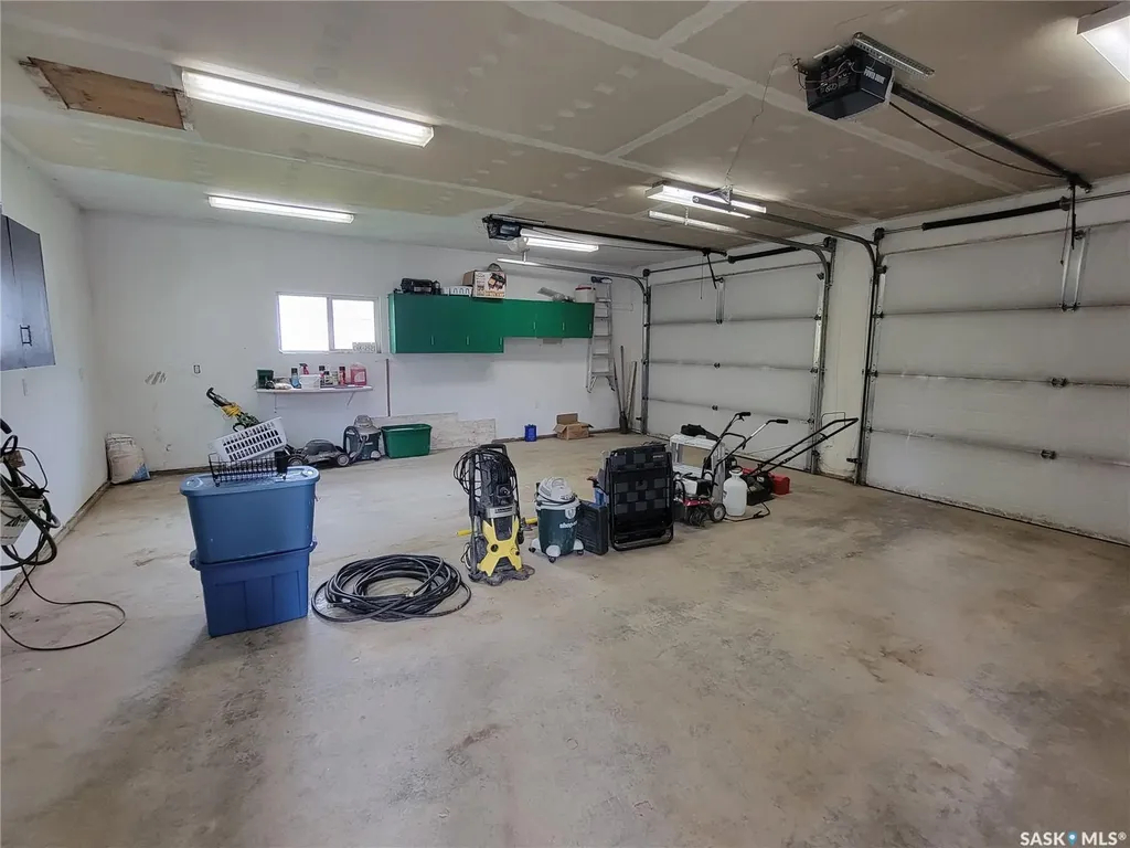235 2nd Avenue E Unity SK S0K 4L0